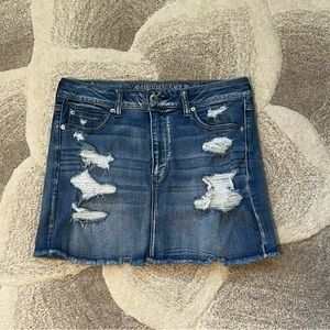 American Eagle Outfitters distressed jean skirt women’s size 12